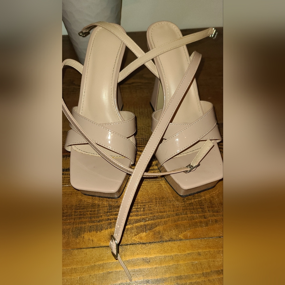 Shoes - Picture 2 of 6